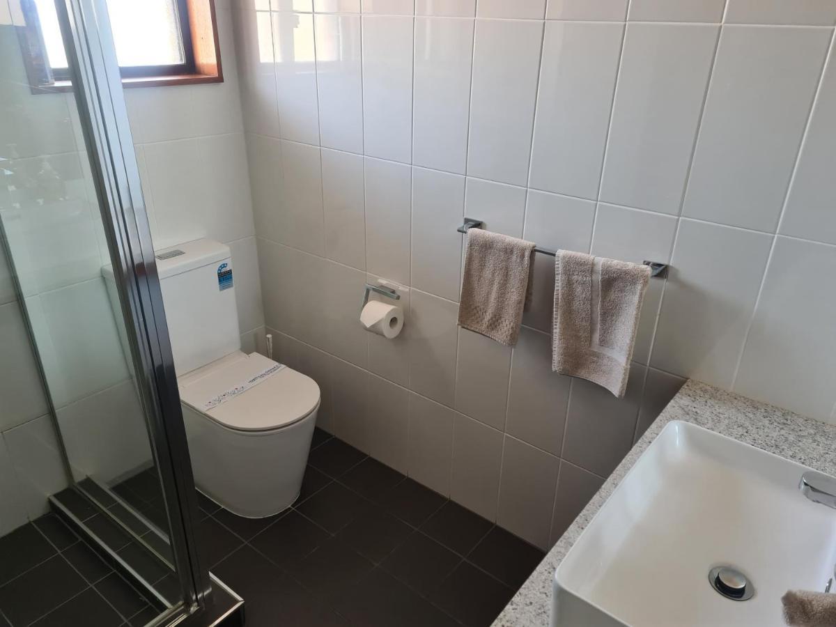 Regency Court Motel Кобрем Екстер'єр фото